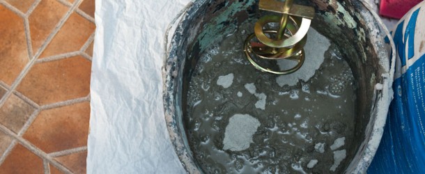 How to mix tile adhesive