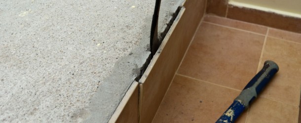 How to remove wall tile